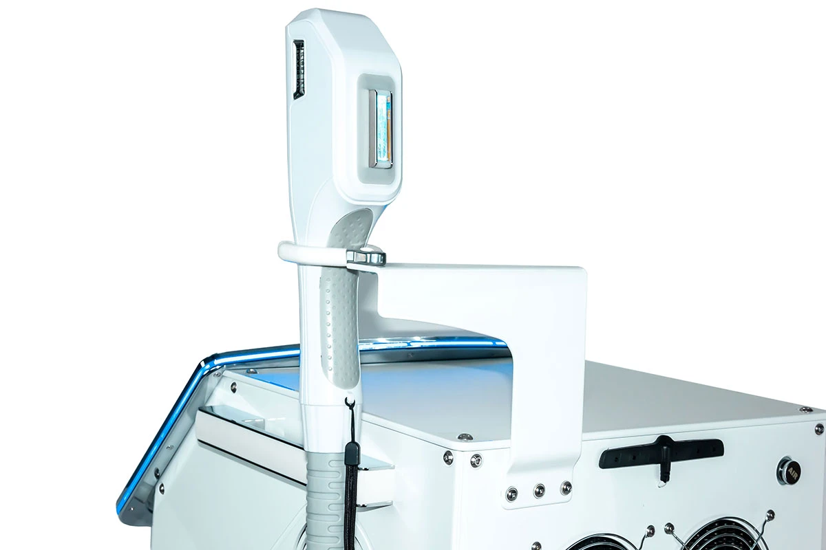 Macchina luce pulsata professionale IP-100 Light Pro Smart 6